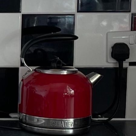 2 Bed Apartment Close To City Centre Cardiff Ngoại thất bức ảnh