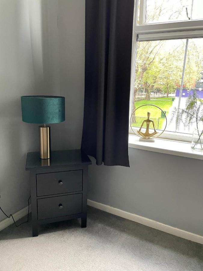 2 Bed Apartment Close To City Centre Cardiff Ngoại thất bức ảnh